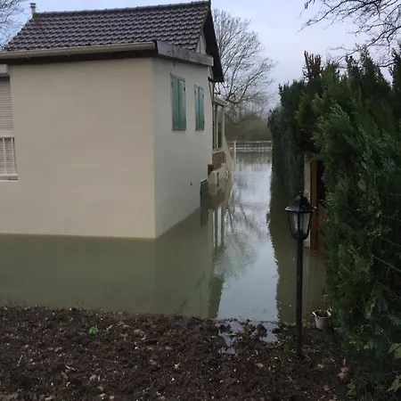 בית הארחה Du Bord De Seine Pressagny-lʼOrgeuilleux