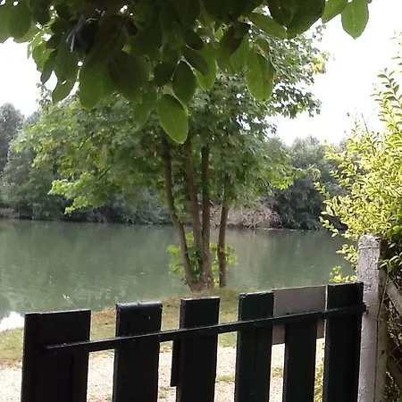 Du Bord De Seine Pressagny-lʼOrgeuilleux